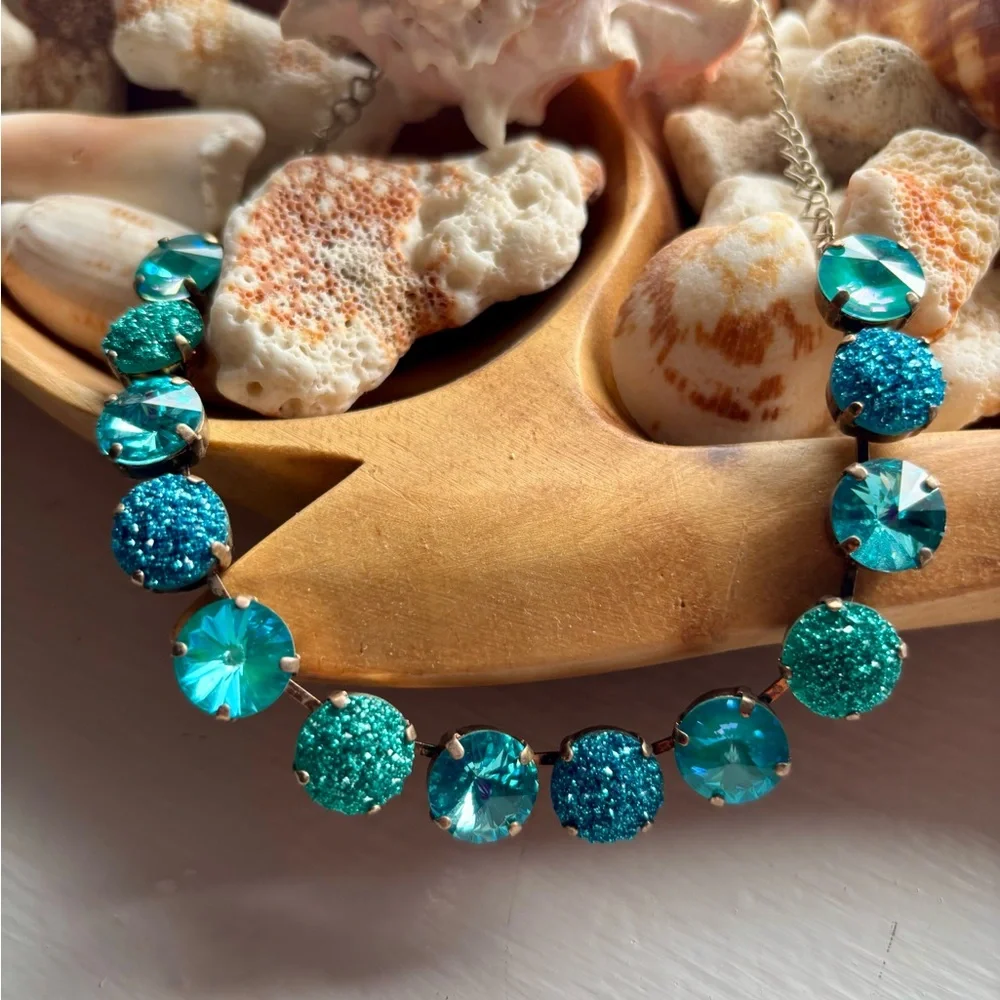 Blue Turquoise Crystal Necklace - Picture 2 of 4